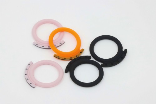 硅膠和塑膠哪個(gè)更安全